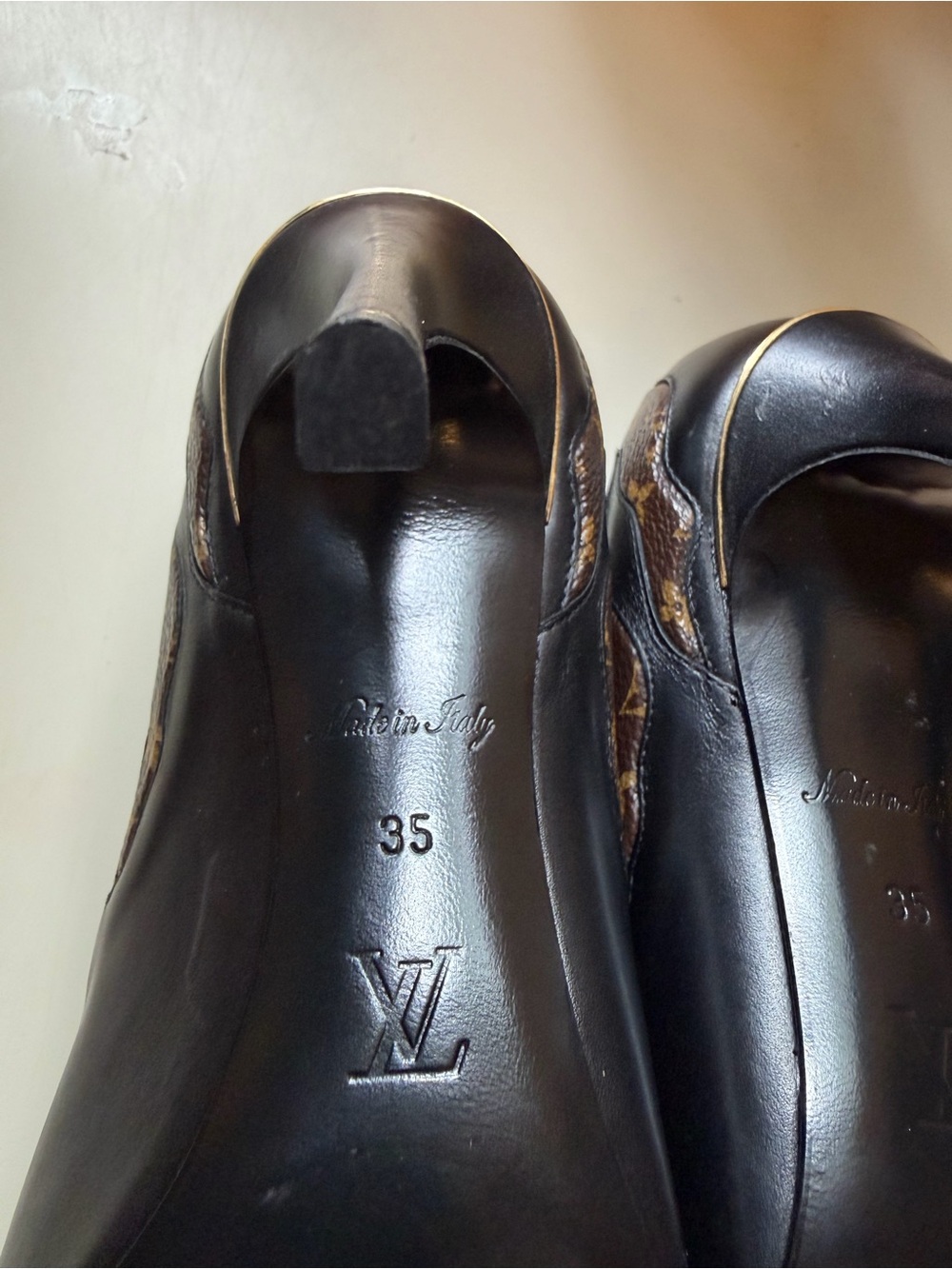 Louis Vuitton Black/Brown Monogram Pointed Toe Stiletto Heels - Picture 10 of 16